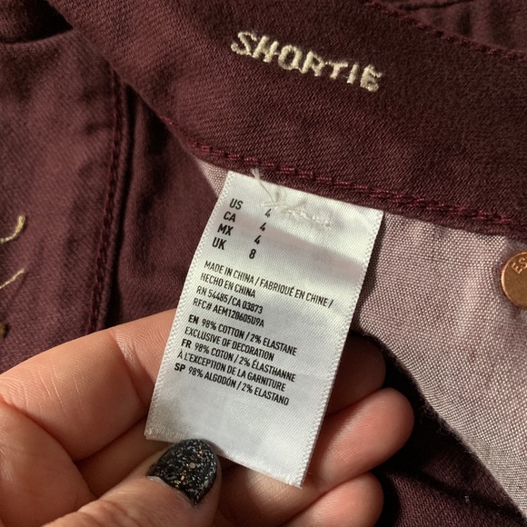 AEO Maroon "Shortie" Jean Shorts - Picture 5 of 8